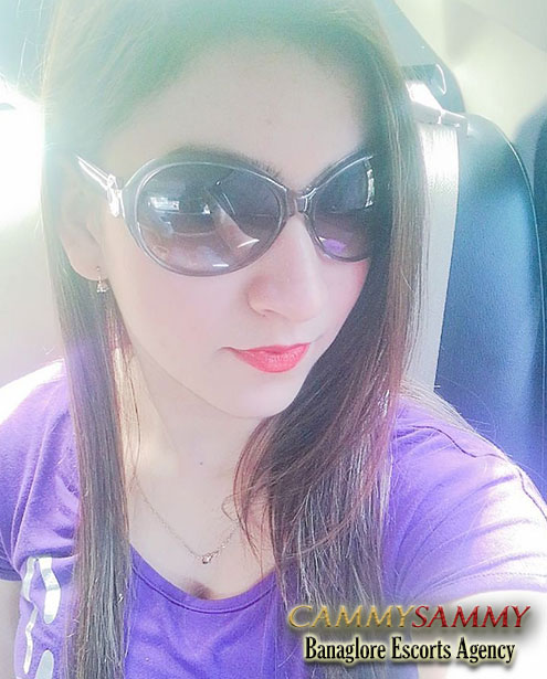 HOT BHABHI