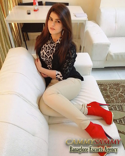 Milf Akansha Bangalore Call girl
