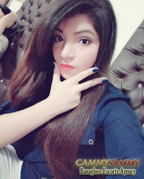 HOT BHABHI