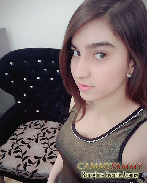 Anika Bangalore escort