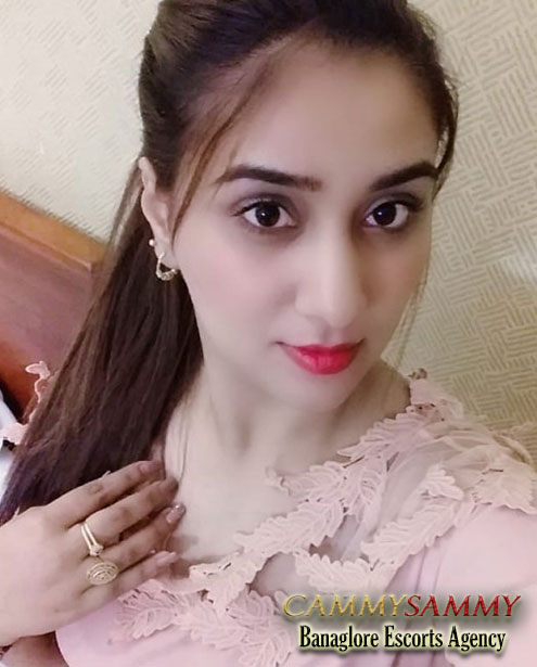 Milf Akansha Bangalore Call girl